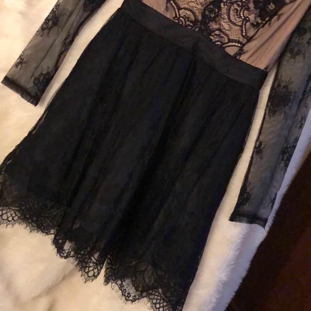 Dress - Picture 3 of 8